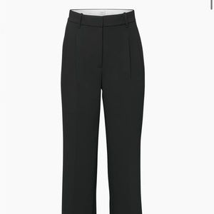 Aritzia Effortless pant in black/short length